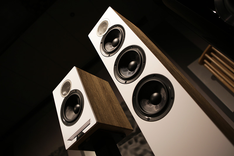 Elac Debut Reference DBR62 & DFR52 Speakers