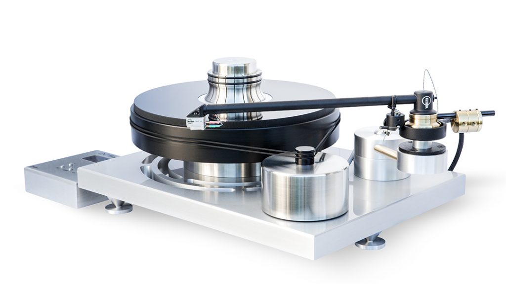 Image from https://notableaudio.com/wp-content/uploads/2019/06/USA-Official-Importer-J.-Sikora-Initial-turntable-1024x576.jpg