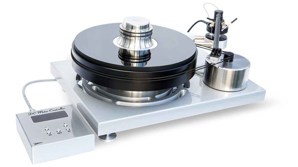Image from https://notableaudio.com/wp-content/uploads/2019/06/J.-Sikora-Initial-turntable-authorized-dealer-1024x576.jpg