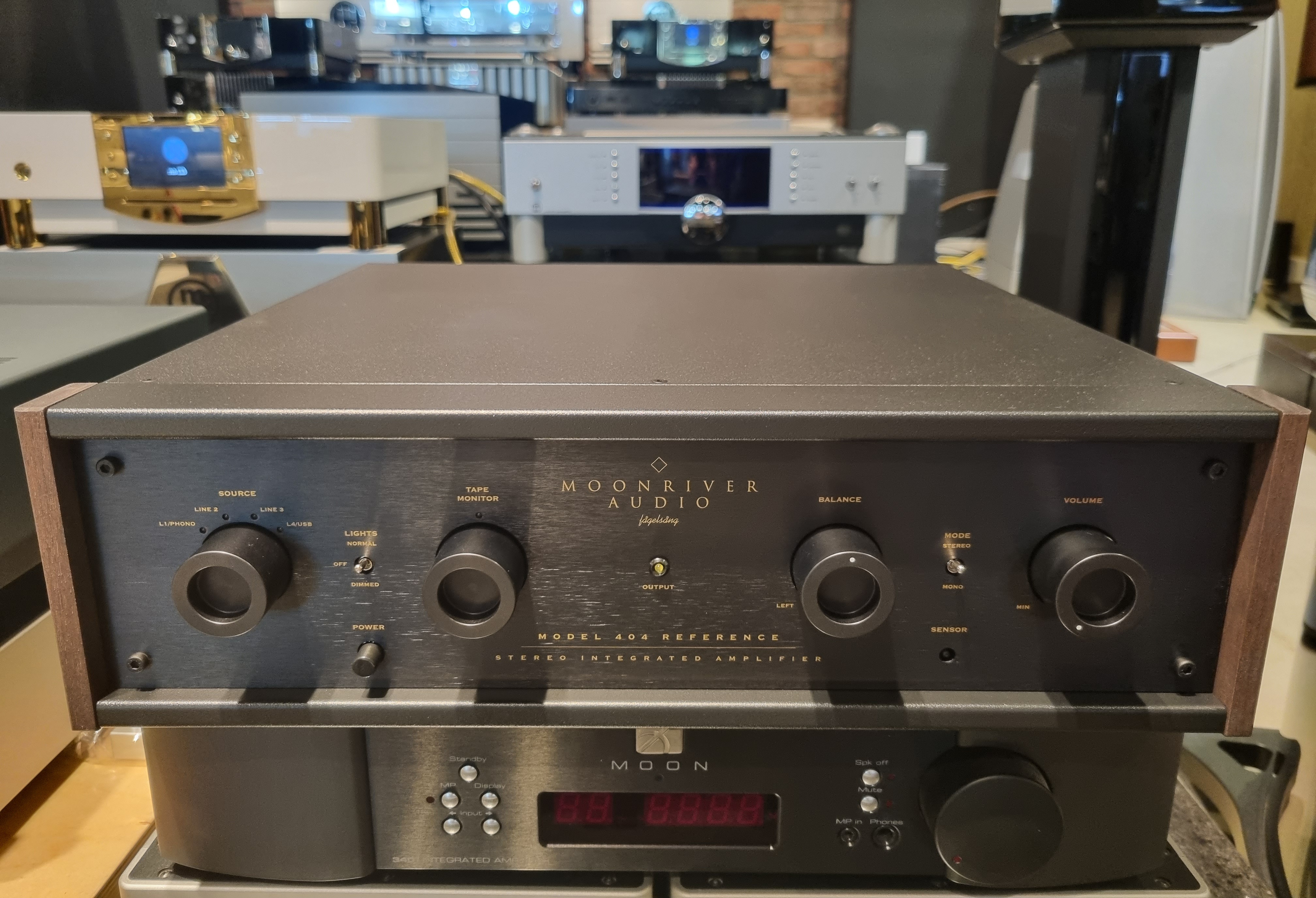 Moonriver Audio Model 404 Ƽ